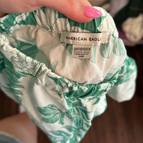 American Eagle Ruffle Top - Picture 3 of 3